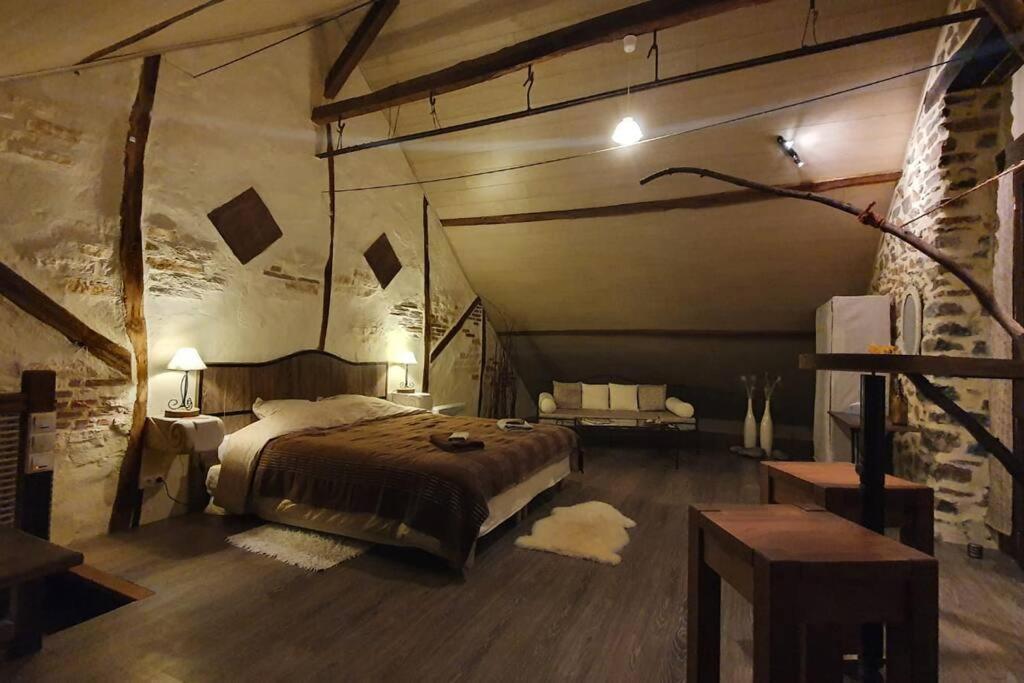 Unique Room With Great View In A Former Old Barn Troche Zewnętrze zdjęcie